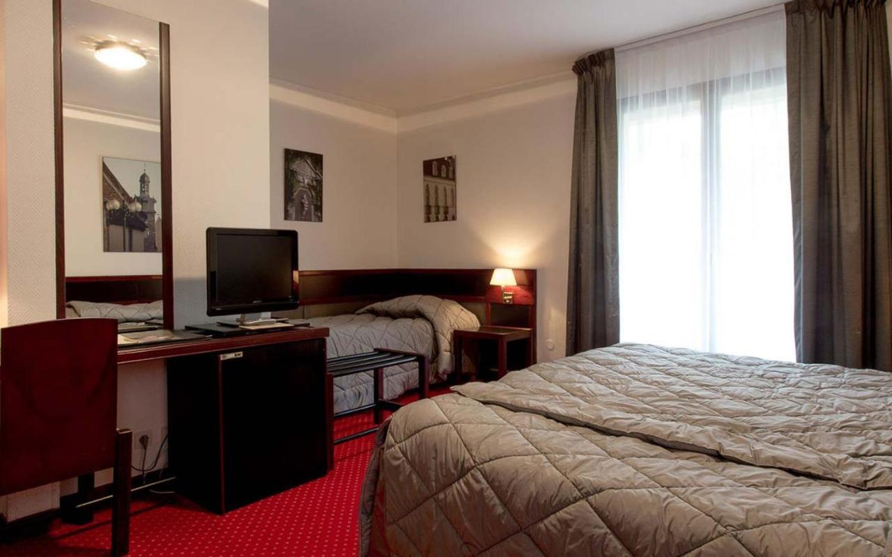 Hostellerie St Vincent Нюї-Сен-Жорж Екстер'єр фото