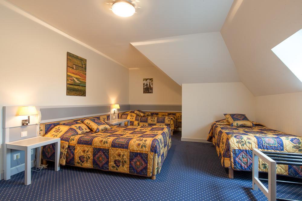 Hostellerie St Vincent Нюї-Сен-Жорж Номер фото